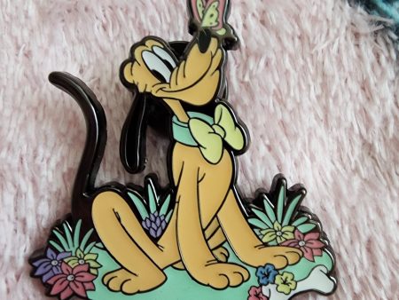 Loungefly Disney Mickey & Friends Spring Picnic Mystery Pins Fashion